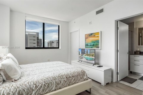 Купить кондоминиум в Майами, Флорида 2 спальни, 126.9м2, № 2326990 - фото 15