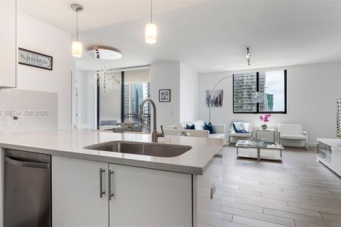 Купить кондоминиум в Майами, Флорида 2 спальни, 126.9м2, № 2326990 - фото 9