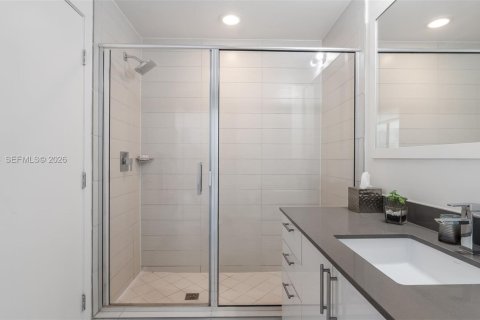 Купить кондоминиум в Майами, Флорида 2 спальни, 126.9м2, № 2326990 - фото 18
