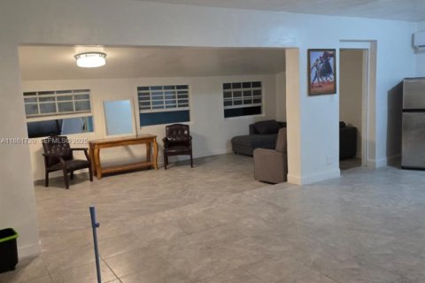 Купить виллу или дом в Майами-Гарденс, Флорида 3 спальни, 157м2, № 1991482 - фото 20