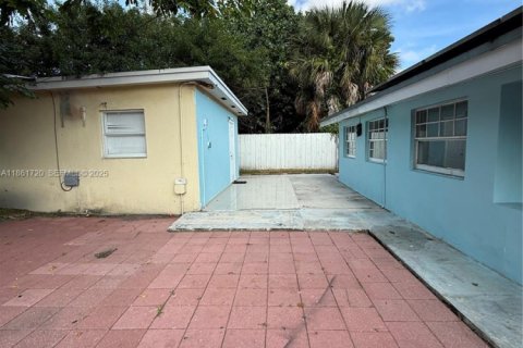 Купить виллу или дом в Майами-Гарденс, Флорида 3 спальни, 157м2, № 1991482 - фото 4