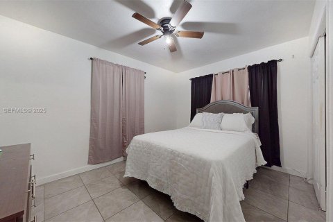 Купить виллу или дом в Майами-Гарденс, Флорида 3 спальни, 157м2, № 1991482 - фото 23