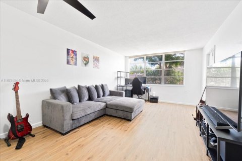 Copropriété à vendre à Davie, Floride: 1 chambre, 59.92 m2 № 1796990 - photo 5