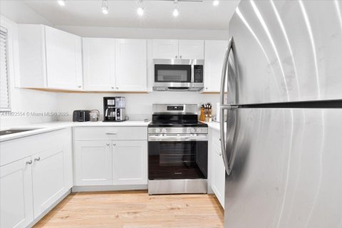 Copropriété à vendre à Davie, Floride: 1 chambre, 59.92 m2 № 1796990 - photo 2