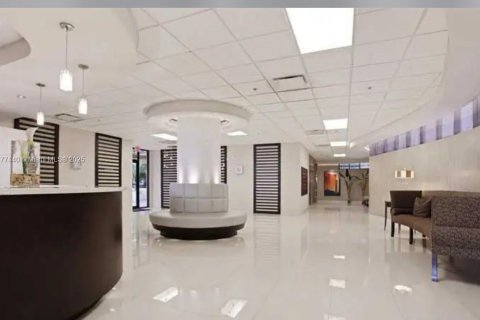 Copropriété à vendre à Miami Beach, Floride: 2 chambres, 81.2 m2 № 1924310 - photo 10