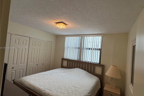 Copropriété à vendre à Miami Beach, Floride: 2 chambres, 81.2 m2 № 1924310 - photo 20