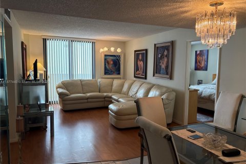 Copropriété à vendre à Miami Beach, Floride: 2 chambres, 81.2 m2 № 1924310 - photo 17