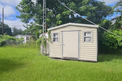 House in Miami Gardens, Florida 3 bedrooms, 78.04 sq.m. № 1948681 - photo 7