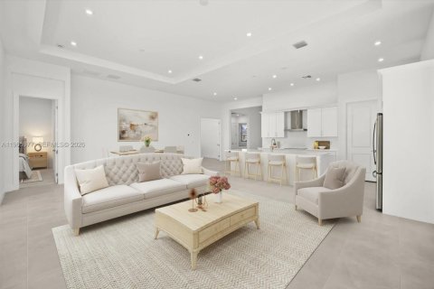 Купить виллу или дом в Порт-Сент-Луси, Флорида 9 комнат, 231.88м2, № 2027970 - фото 12