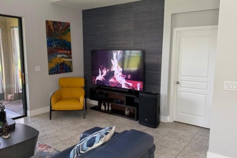 Casa en venta en Orlando, Florida, 4 dormitorios, 201.97 m2 № 1914598 - foto 6