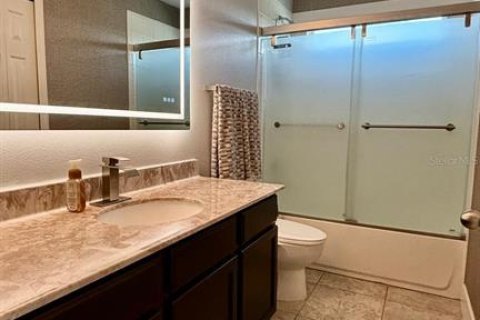 Casa en venta en Orlando, Florida, 4 dormitorios, 201.97 m2 № 1914598 - foto 16