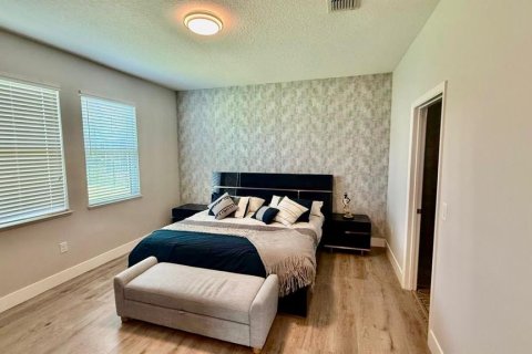 Casa en venta en Orlando, Florida, 4 dormitorios, 201.97 m2 № 1914598 - foto 13