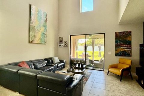 Casa en venta en Orlando, Florida, 4 dormitorios, 201.97 m2 № 1914598 - foto 4