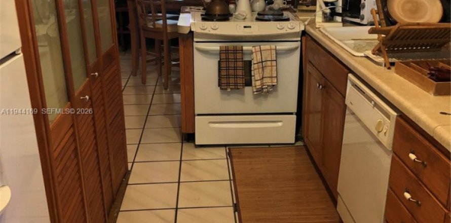 Touwnhouse à Miami, Floride 2 chambres, 113.53 m2 № 2001254