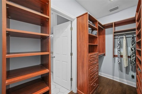 Townhouse in Tampa, Florida 3 bedrooms, 199 sq.m. № 2386046 - photo 26