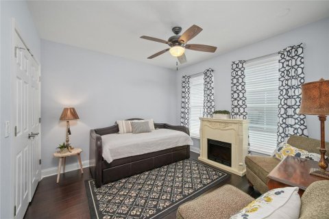 Townhouse in Tampa, Florida 3 bedrooms, 199 sq.m. № 2386046 - photo 30