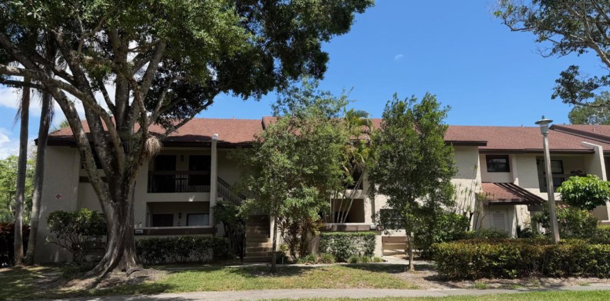 Condo à Coconut Creek, Floride, 2 chambres № 2250197
