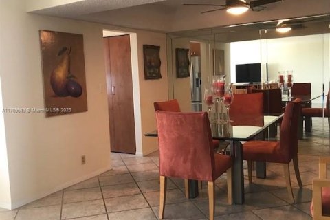 Copropriété à vendre à Fort Lauderdale, Floride: 2 chambres, 139.35 m2 № 1887675 - photo 12