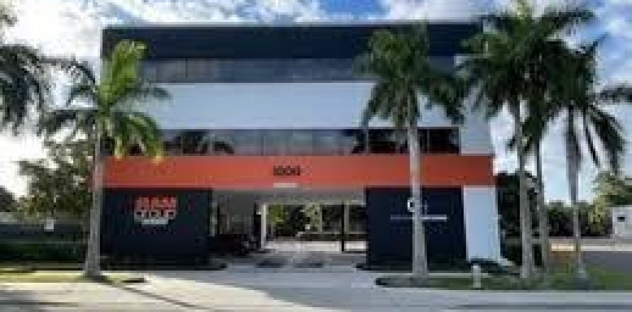 Immobilier commercial à West Palm Beach, Floride № 2085373