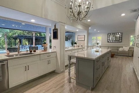 Casa en venta en Miami, Florida, 5 dormitorios, 241.55 m2 № 2045123 - foto 6