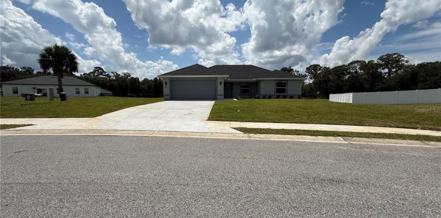 Villa ou maison à Ocala, Floride 4 chambres, 156.35 m2 № 1912580