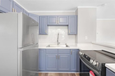 Casa en venta en Saint Petersburg, Florida, 3 dormitorios, 99.22 m2 № 1782228 - foto 11