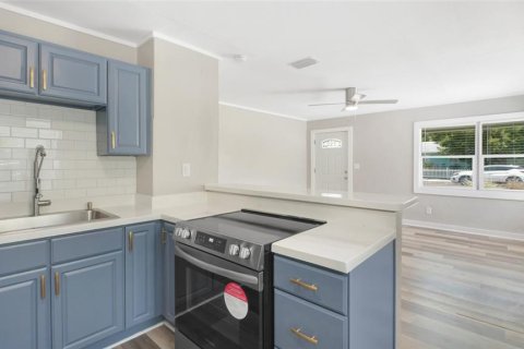 Casa en venta en Saint Petersburg, Florida, 3 dormitorios, 99.22 m2 № 1782228 - foto 12