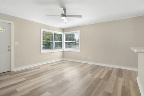 Casa en venta en Saint Petersburg, Florida, 3 dormitorios, 99.22 m2 № 1782228 - foto 8