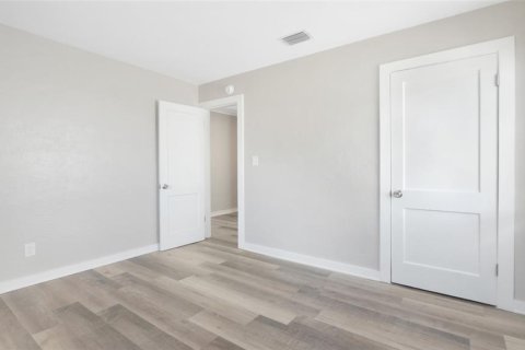 Casa en venta en Saint Petersburg, Florida, 3 dormitorios, 99.22 m2 № 1782228 - foto 24