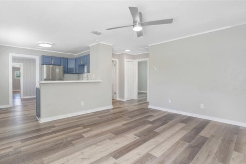Casa en venta en Saint Petersburg, Florida, 3 dormitorios, 99.22 m2 № 1782228 - foto 6