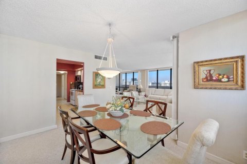 Condo in Hallandale Beach, Florida, 3 bedrooms  № 2192664 - photo 8
