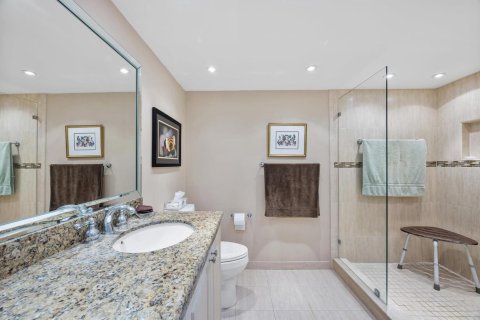 Condo in Hallandale Beach, Florida, 3 bedrooms  № 2192664 - photo 19