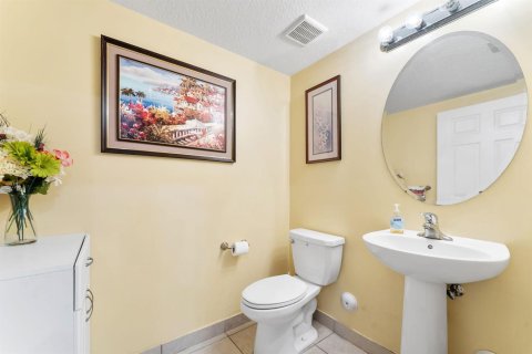 Купить таунхаус в Маргит, Флорида 7 комнат, 152.55м2, № 2078146 - фото 13