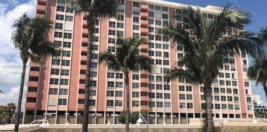 Estudio en Miami Beach, Florida № 1960098