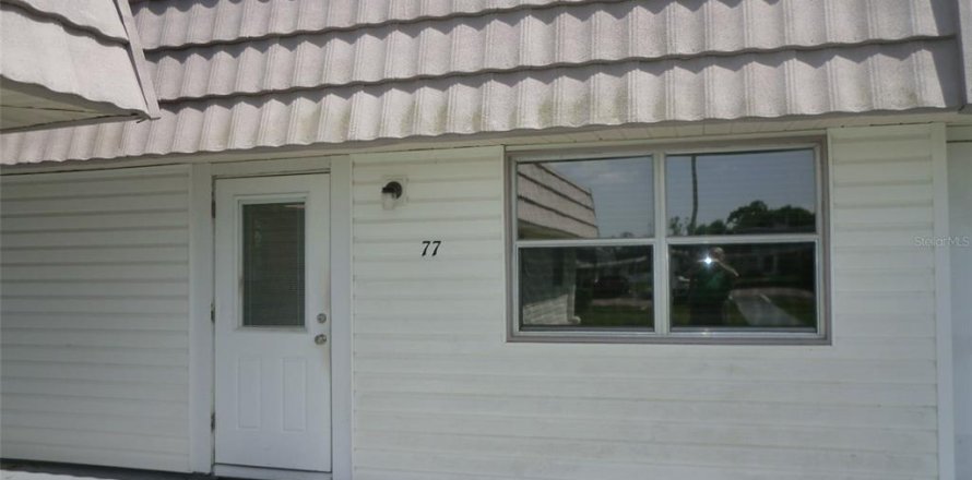 Condo in Sun City Center, Florida, 2 bedrooms  № 2400049