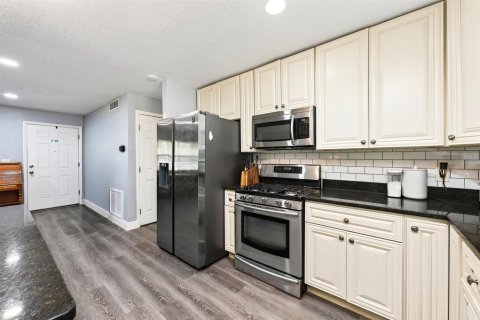 House in Winter Garden, Florida 3 bedrooms, 125.6 sq.m. № 2419574 - photo 5