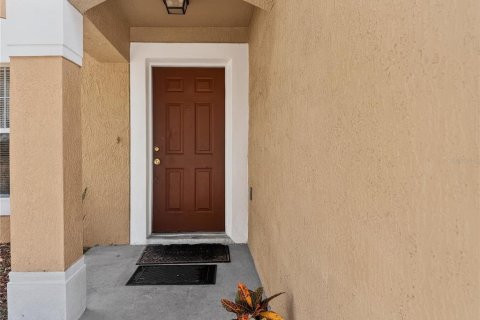 House in Orlando, Florida 3 bedrooms, 110.93 sq.m. № 2114538 - photo 3