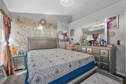 House in Orlando, Florida 3 bedrooms, 110.93 sq.m. № 2114538 - photo 20