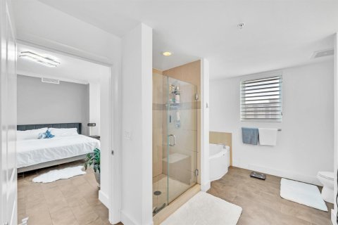 Copropriété à vendre à Hallandale Beach, Floride: 2 chambres, 123.56 m2 № 2146164 - photo 20
