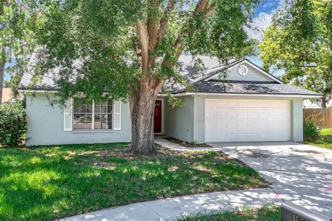 Casa en venta en Brandon, Florida, 3 dormitorios, 120.68 m2 № 1783113 - foto 1