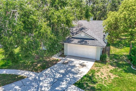 Casa en venta en Brandon, Florida, 3 dormitorios, 120.68 m2 № 1783113 - foto 7