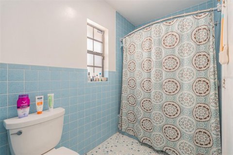 House in Tampa, Florida 4 bedrooms, 317.54 sq.m. № 1816758 - photo 21