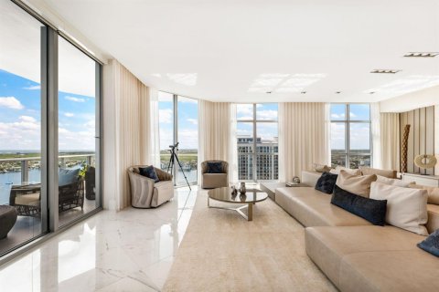Condo in North Miami Beach, Florida, 3 bedrooms  № 2083256 - photo 6