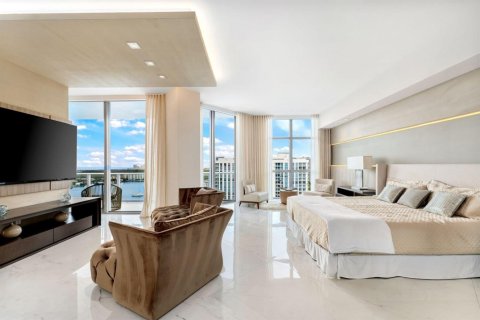 Condo in North Miami Beach, Florida, 3 bedrooms  № 2083256 - photo 22