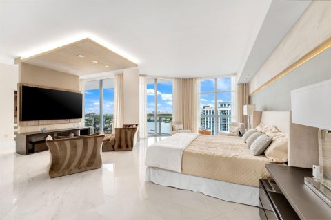 Condo in North Miami Beach, Florida, 3 bedrooms  № 2083256 - photo 23