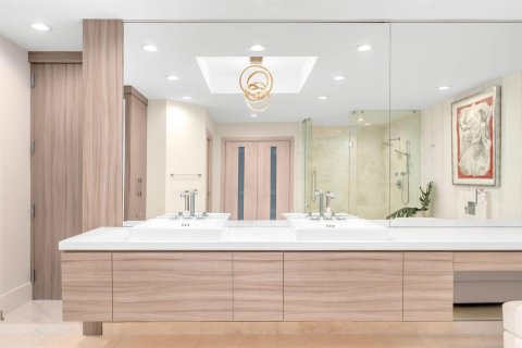 Condo in North Miami Beach, Florida, 3 bedrooms  № 2083256 - photo 29