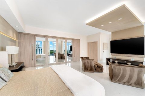 Condo in North Miami Beach, Florida, 3 bedrooms  № 2083256 - photo 24