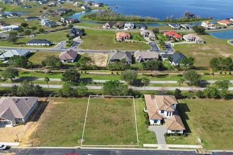 Terreno en venta en Lake Alfred, Florida № 1398548 - foto 1
