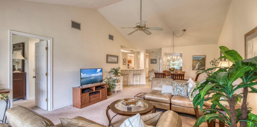 Condominio en Hobe Sound, Florida, 2 dormitorios  № 2374495