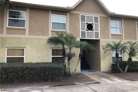 Condo in Orlando, Florida, 2 bedrooms  № 2220074 - photo 2